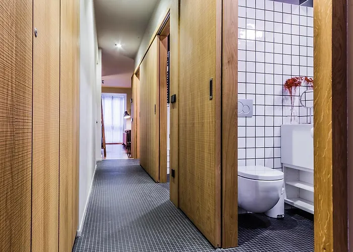 Bella Easo - Iberorent